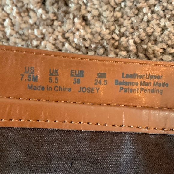 EUC Naturalizer Riding Boots - 7M - Calf Area Stretch Inserts - Picture 3 of 17